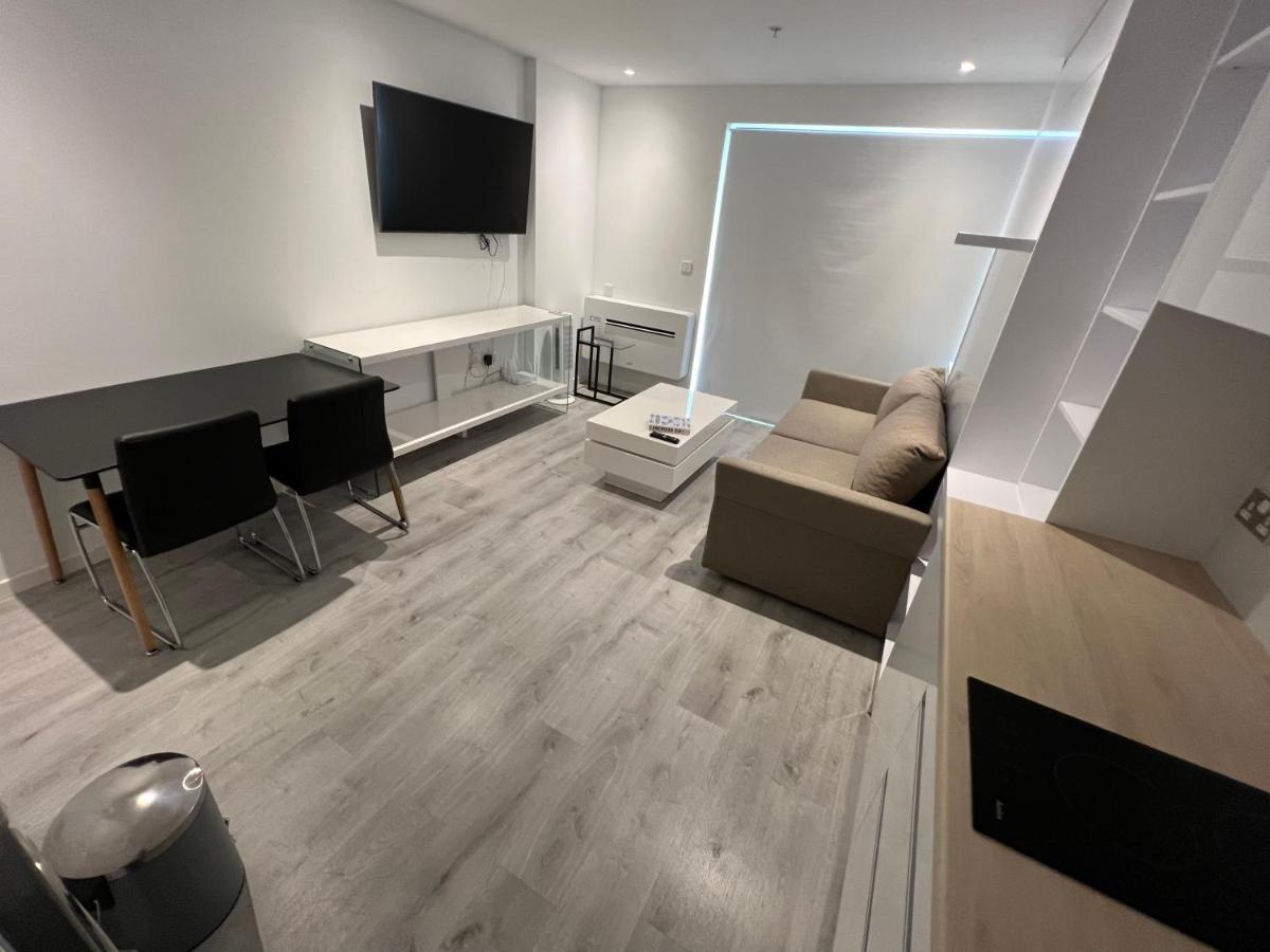 Modern Studio Apartment In Gibraltar - The Hub Exterior foto