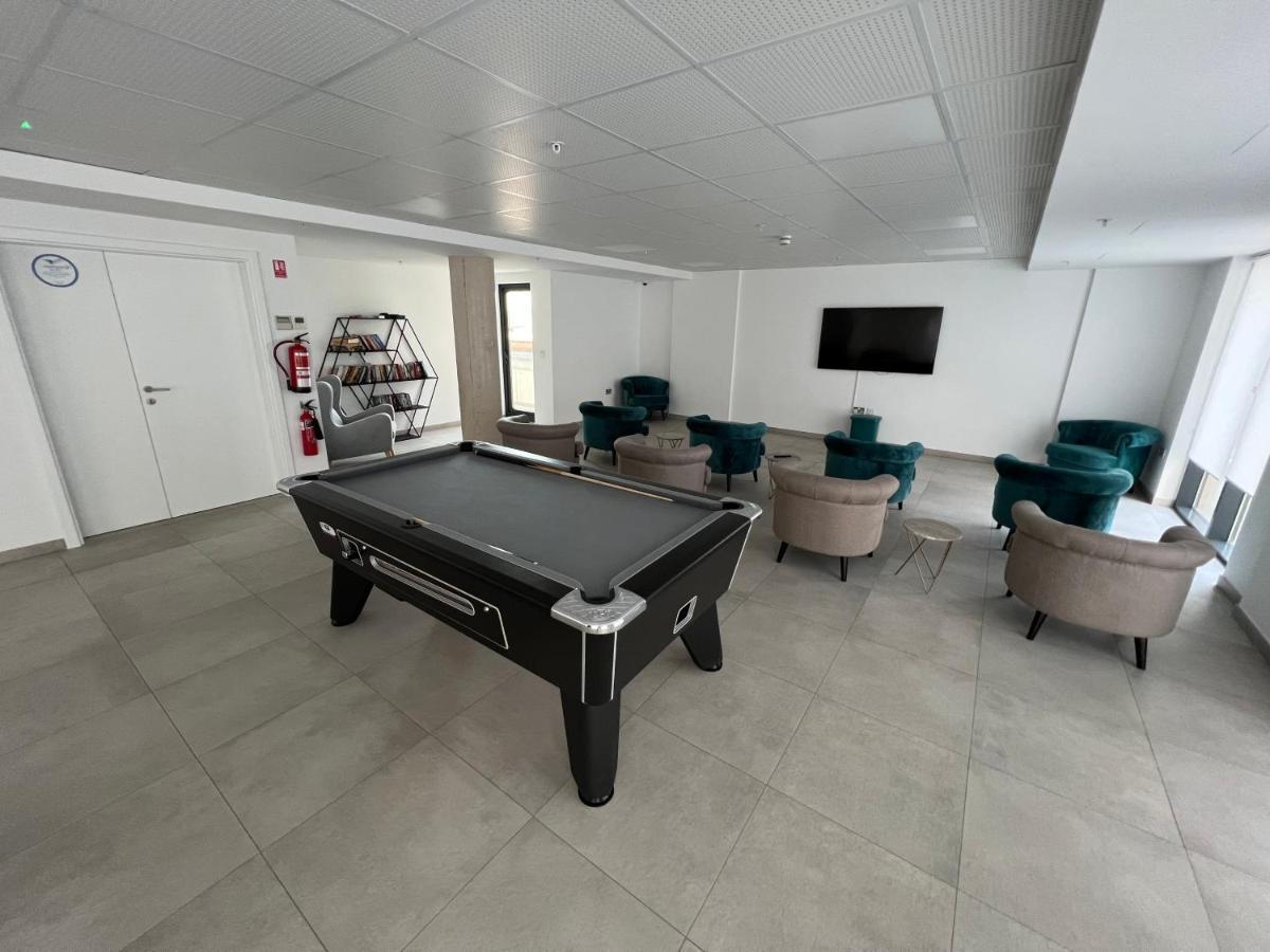 Modern Studio Apartment In Gibraltar - The Hub Exterior foto